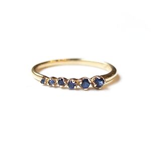 CATBIRD - N+A - 14K Yellow Gold Blue Sapphire Shooting Star ring